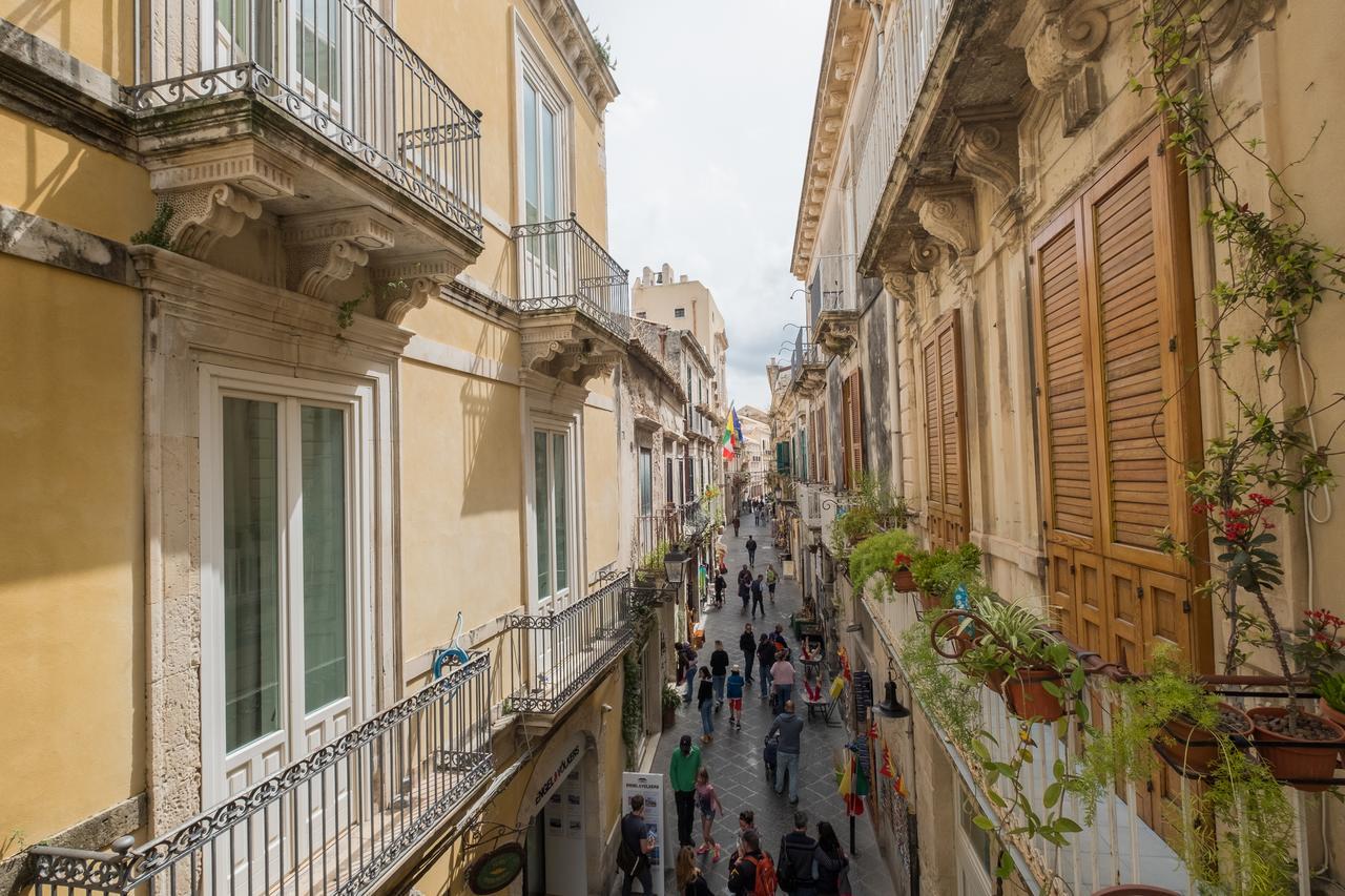 Sirhouse - Boutique Apartment In Ortigia Сиракузы Экстерьер фото